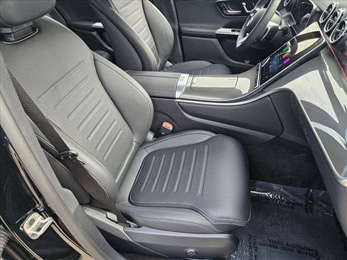 Used 2026 Mercedes-Benz GLC 300 image 19