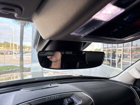 Used 2022 RAM 1500 Laramie image 25