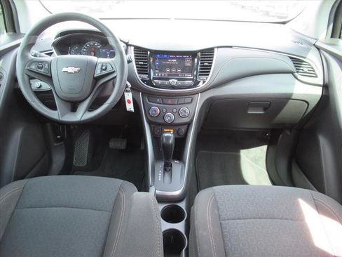 Used 2020 Chevrolet Trax LS w/ Tint and Cruise Package image 11