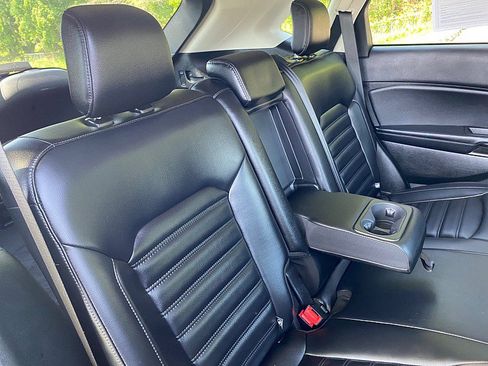 Certified 2022 Ford Edge SEL w/ Convenience Package AWD/4WD image 38
