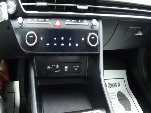 Used 2025 Hyundai Sonata SEL FWD image 25