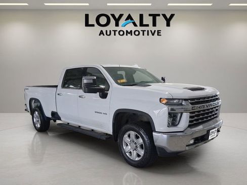 Used 2022 Chevrolet Silverado 3500 LTZ w/ LTZ Convenience Package image 7