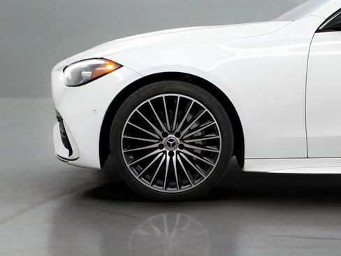 Used 2023 Mercedes-Benz C 300 Sedan image 33
