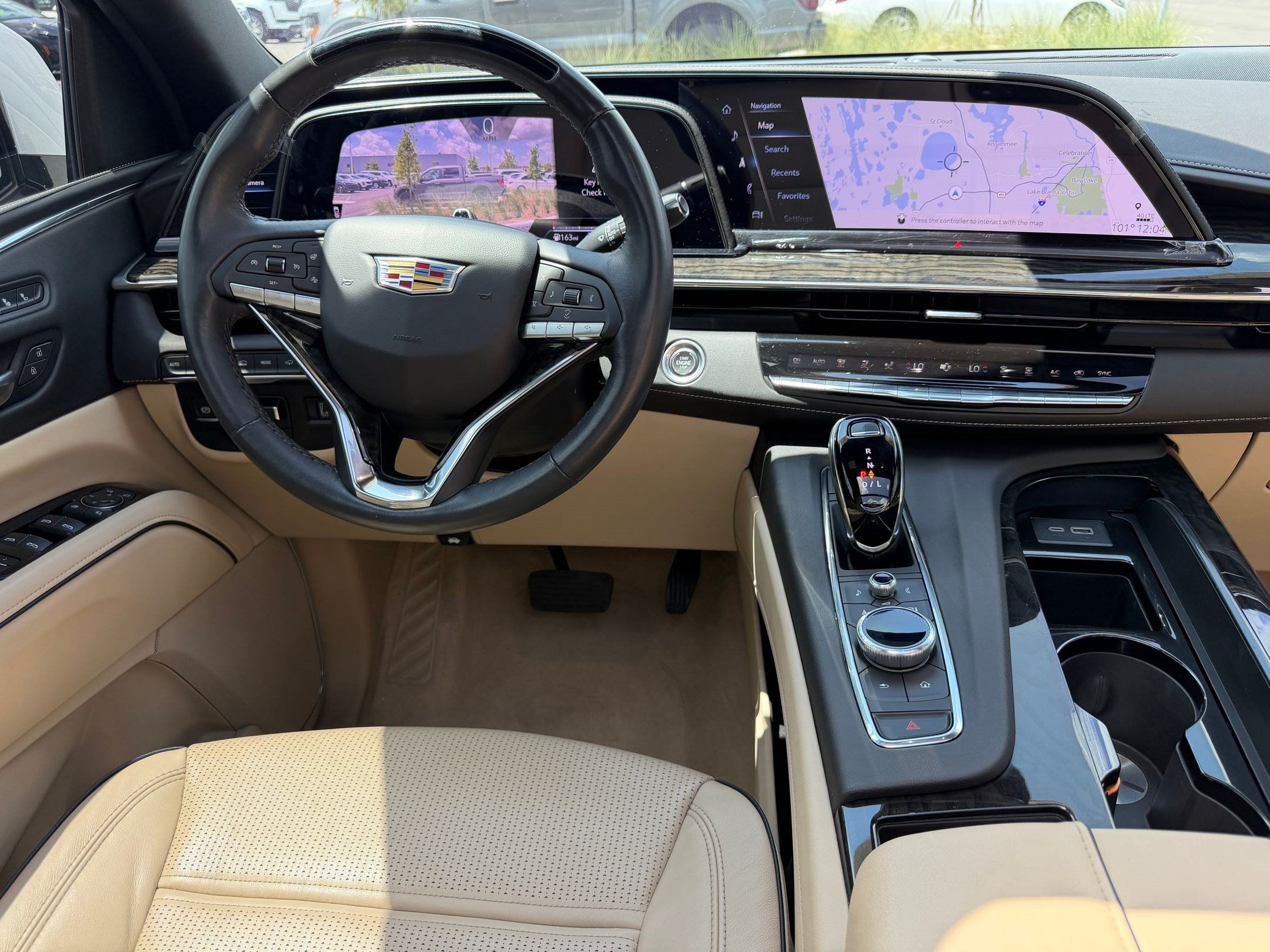 Certified 2024 Cadillac Escalade Premium Luxury w/ Performance Package AWD/4WD image 50