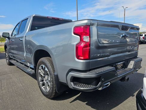 Used 2026 Chevrolet Silverado 1500 High Country w/ Max Trailering Package AWD/4WD image 5