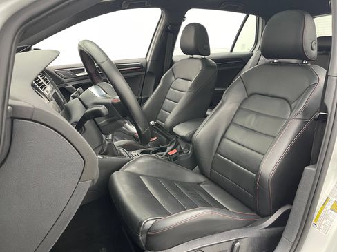 Used 2016 Volkswagen GTI Autobahn FWD image 18