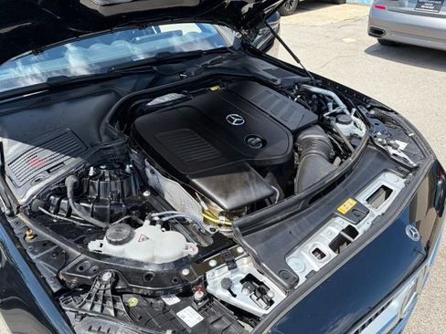 Used 2025 Mercedes-Benz C 300 Sedan image 9