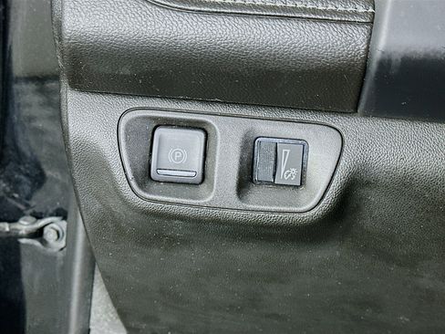 Used 2019 GMC Acadia SLT image 17