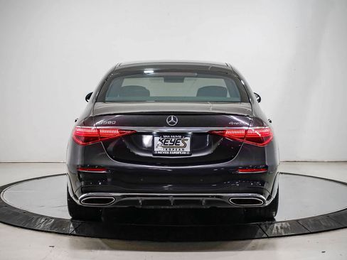 Used 2023 Mercedes-Benz S 580 4MATIC Sedan image 3