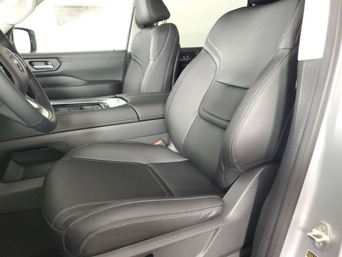 New 2026 Nissan Armada SV image 12