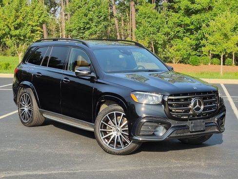 Certified 2024 Mercedes-Benz GLS 450 4MATIC image 2