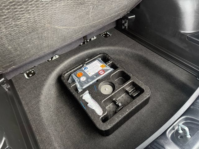 Used 2025 Jeep Compass Limited AWD/4WD image 30