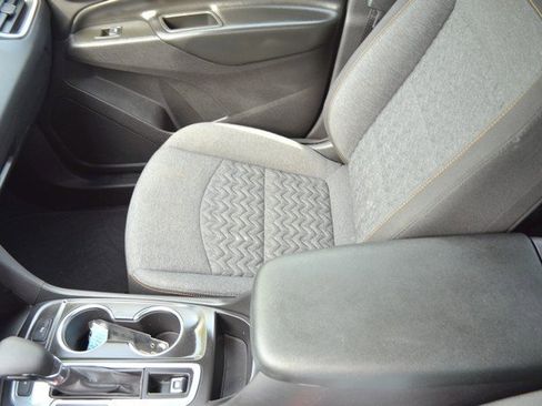 Used 2024 Chevrolet Equinox LT image 25