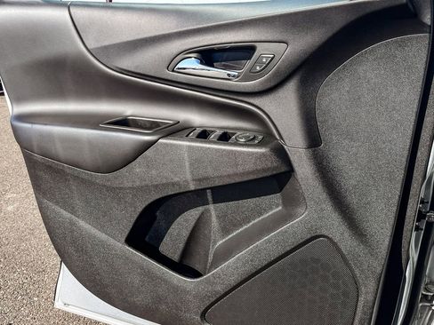 Used 2022 Chevrolet Equinox LT image 42