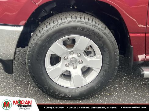 Used 2023 RAM 1500 Big Horn AWD/4WD image 10