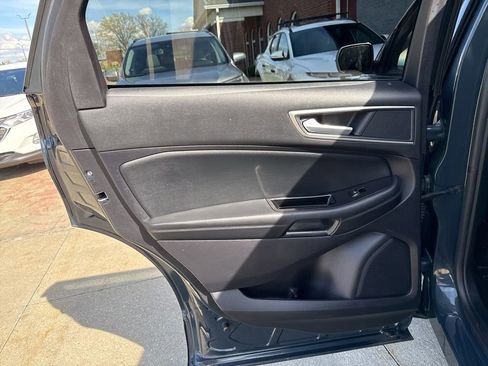 Used 2019 Ford Edge SEL w/ Equipment Group 201A image 42