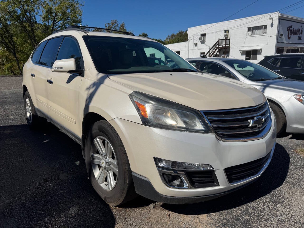 Used 2013 Chevrolet Traverse LT AWD/4WD image 3