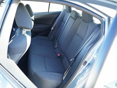 Used 2021 Toyota Corolla LE image 31