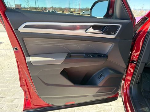 Certified 2023 Volkswagen Atlas Cross Sport SEL Premium R-Line image 12