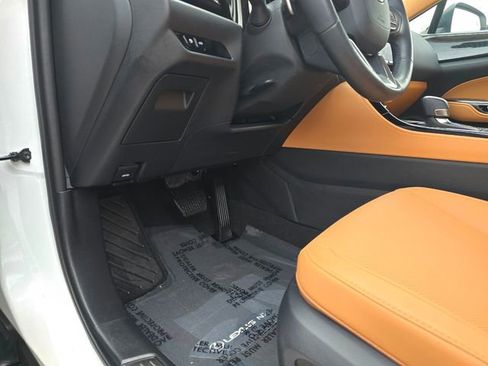 Used 2025 Lexus NX 350 AWD image 16
