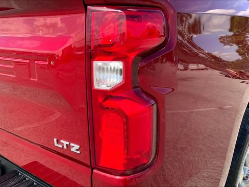Used 2023 Chevrolet Silverado 1500 LTZ image 30