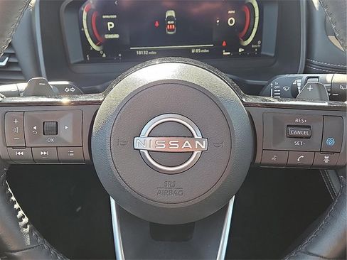 Used 2023 Nissan Rogue Platinum image 20