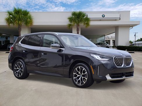 Certified 2025 BMW X3 xDrive30i w/ Convenience Package AWD/4WD image 3
