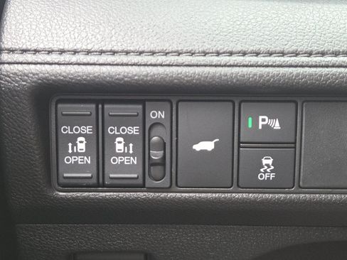 New 2026 Honda Odyssey Touring image 32