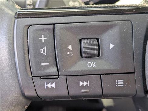 Certified 2024 Nissan Pathfinder SL w/ SL Premium Package image 9