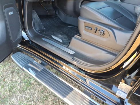 Used 2021 GMC Sierra 1500 SLT image 18