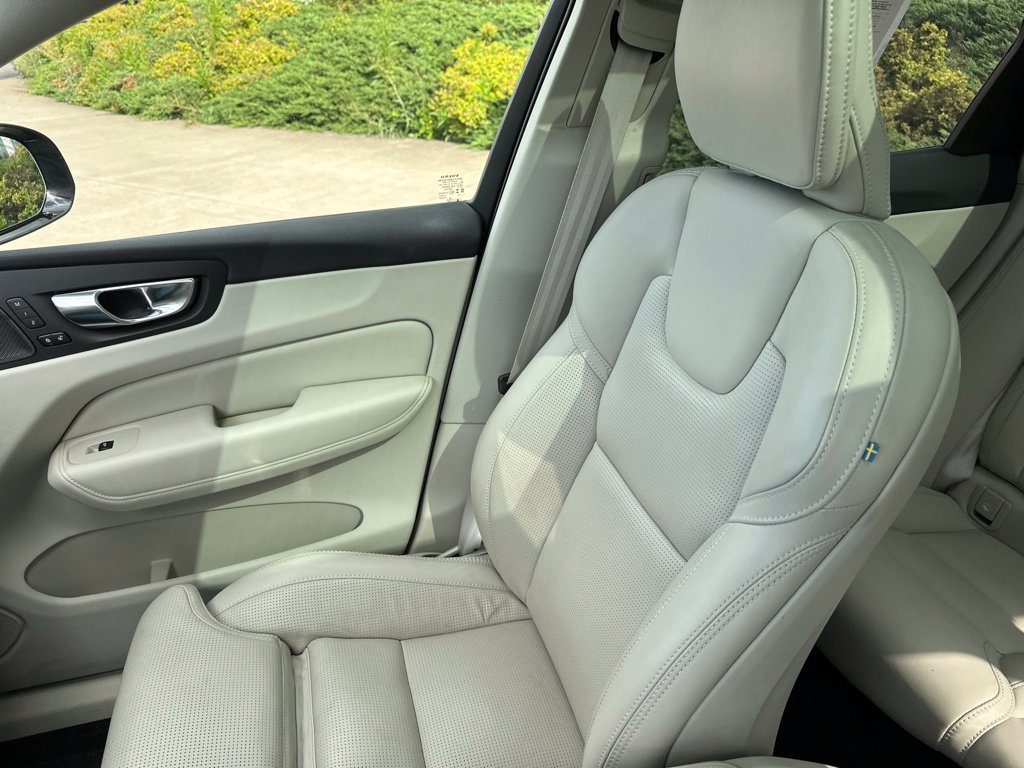 Used 2023 Volvo XC60 B5 Ultimate w/ Climate Package AWD/4WD image 24
