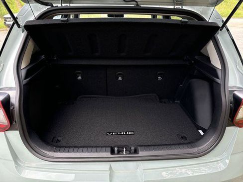 New 2025 Hyundai Venue Limited image 14