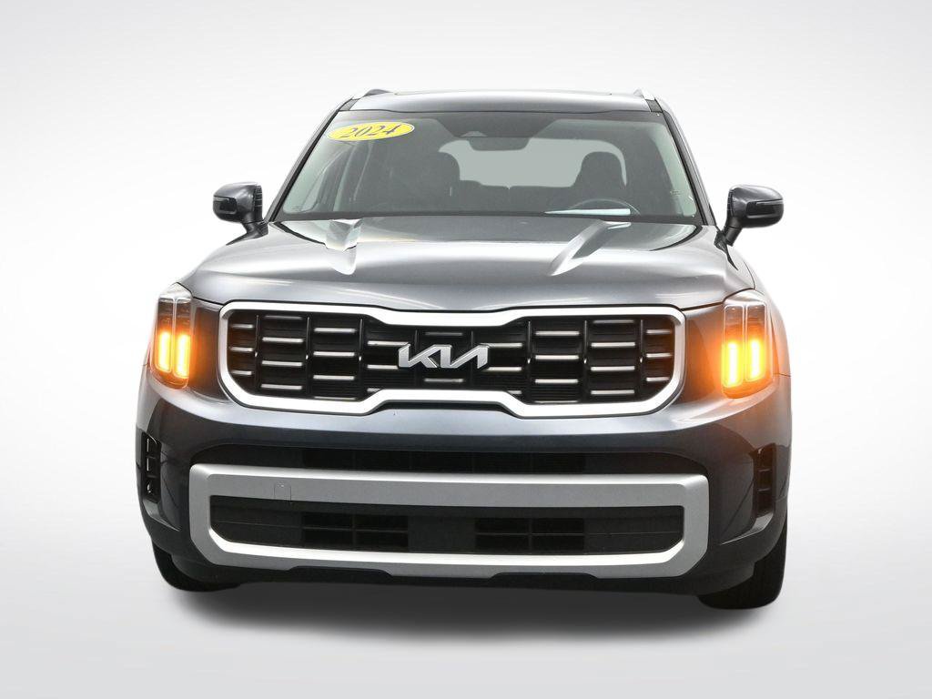 Used 2024 Kia Telluride S w/ S Sunroof Package FWD image 2