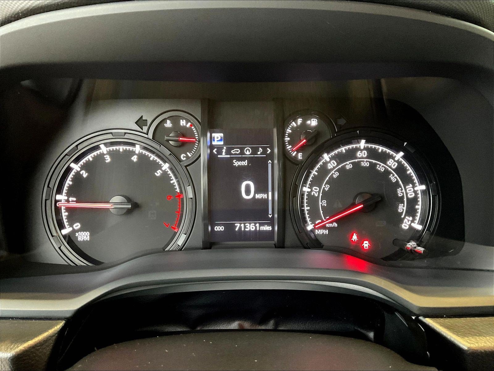 Used 2022 Toyota 4Runner SR5 Premium w/ Moonroof Package AWD/4WD image 13