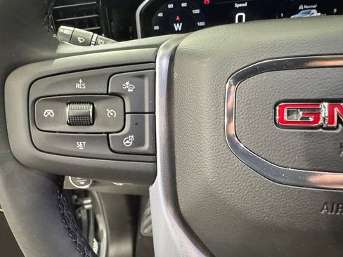 New 2026 GMC Sierra 1500 Elevation image 15