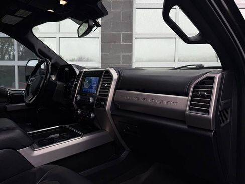 Used 2021 Ford F350 Platinum AWD/4WD image 25