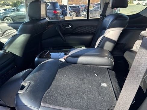 Certified 2018 INFINITI QX80 4WD w/ Deluxe Technology Package image 12