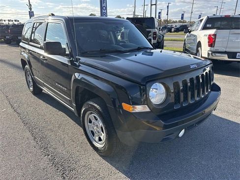 Used 2016 Jeep Patriot Sport w/ Power Value Group image 3