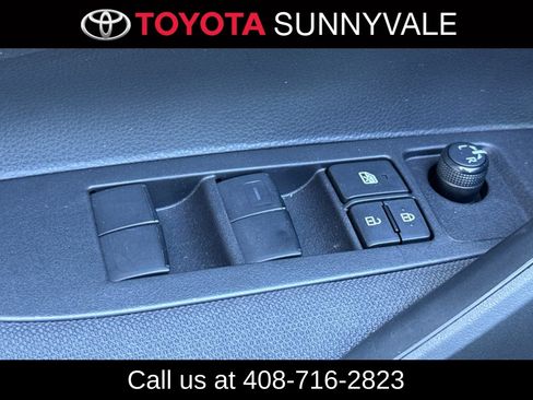 Used 2023 Toyota Corolla LE w/ LE Convenience Package FWD image 18