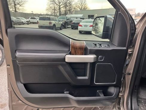 Used 2018 Ford F150 Lariat w/ Equipment Group 502A Luxury image 12