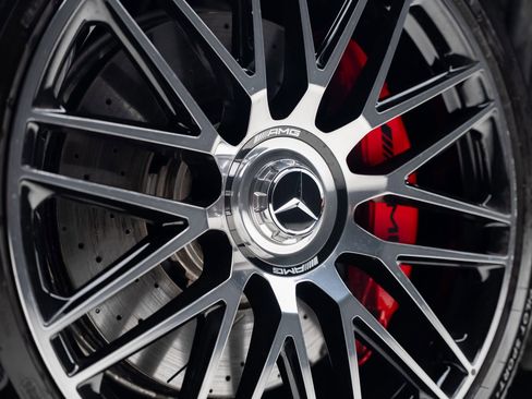 Used 2024 Mercedes-Benz S 63 AMG S image 24