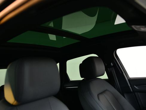 Certified 2021 Audi Q3 2.0T Premium w/ Convenience Package image 12