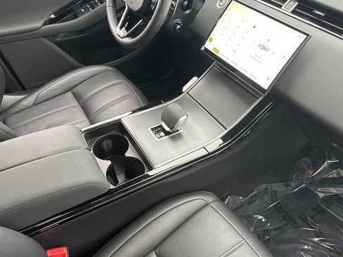 Certified 2025 Land Rover Range Rover Evoque Dynamic SE AWD/4WD image 34