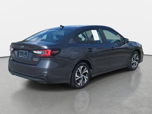 Used 2024 Subaru Legacy Premium image 5