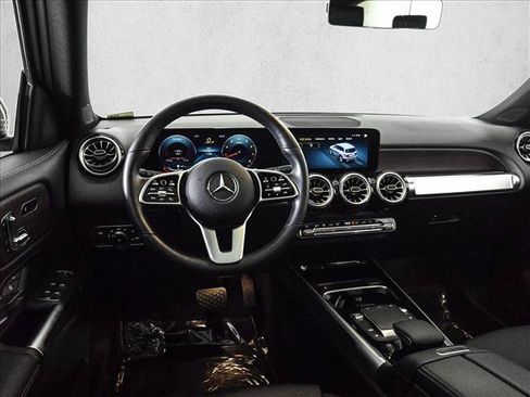 Used 2022 Mercedes-Benz GLB 250 4MATIC image 20