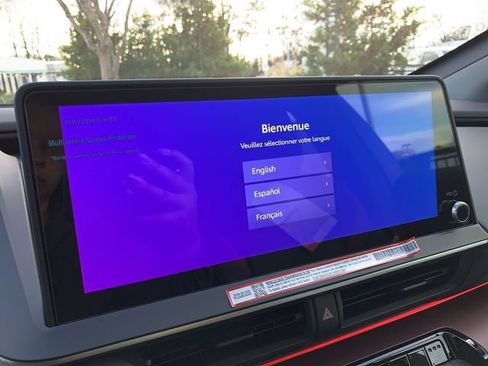 New 2026 Toyota Prius Plug-In Hybrid FWD image 21