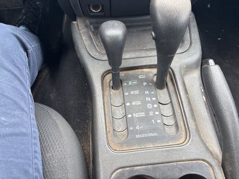 Used 2002 Jeep Grand Cherokee Laredo image 18