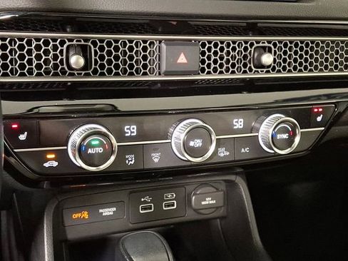 Used 2023 Honda Civic Touring image 18