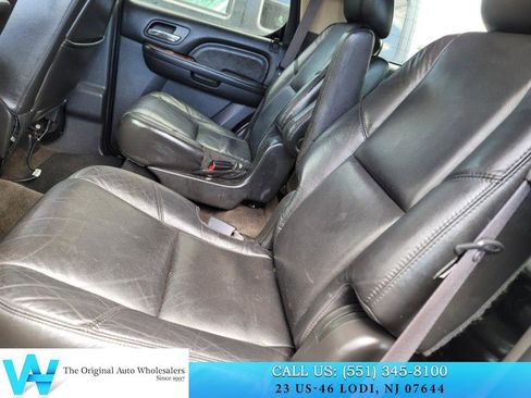 Used 2011 Cadillac Escalade AWD w/ Touring Package image 10