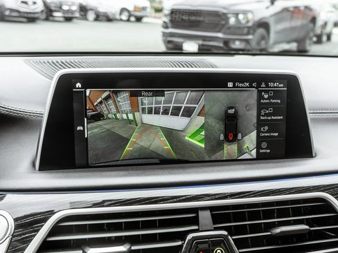 Used 2022 BMW 750i xDrive w/ Executive Package image 10